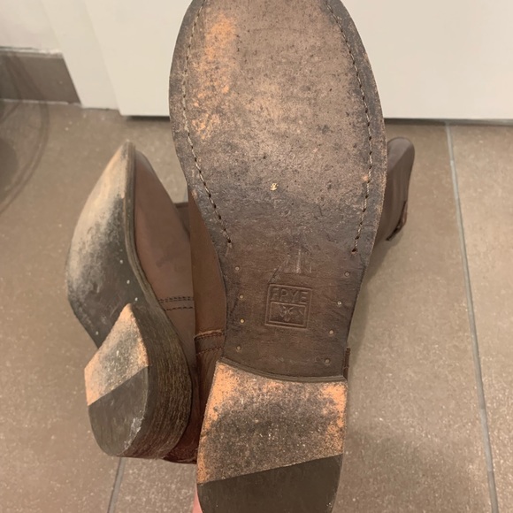 FRYE boots - Picture 4 of 4